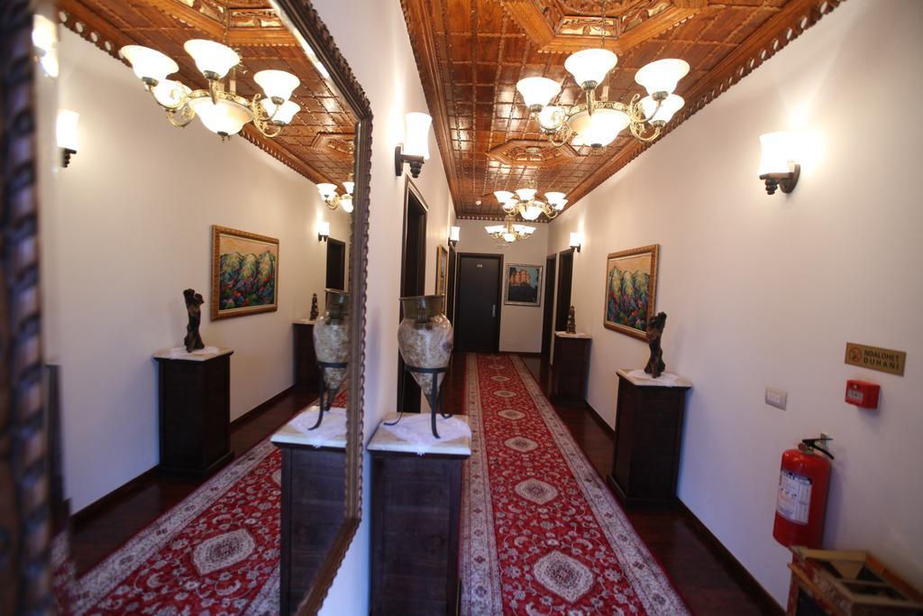 Antipatrea Hotel Berat Luaran gambar