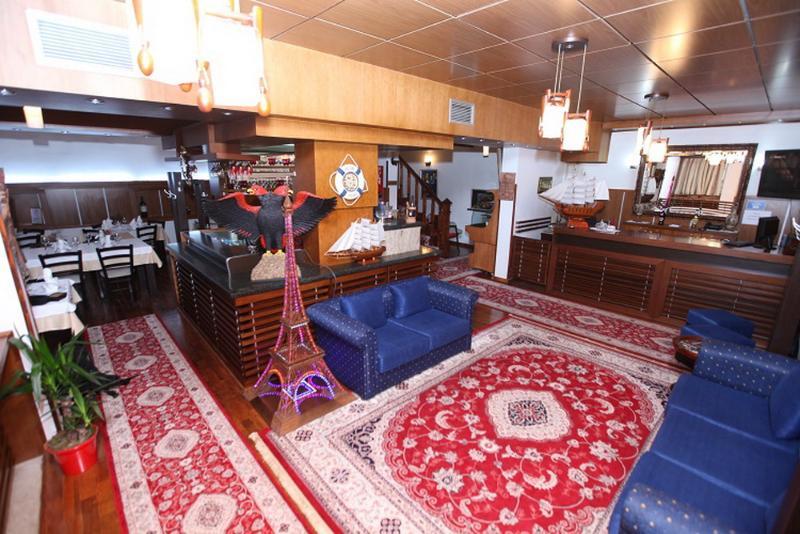 Antipatrea Hotel Berat Luaran gambar