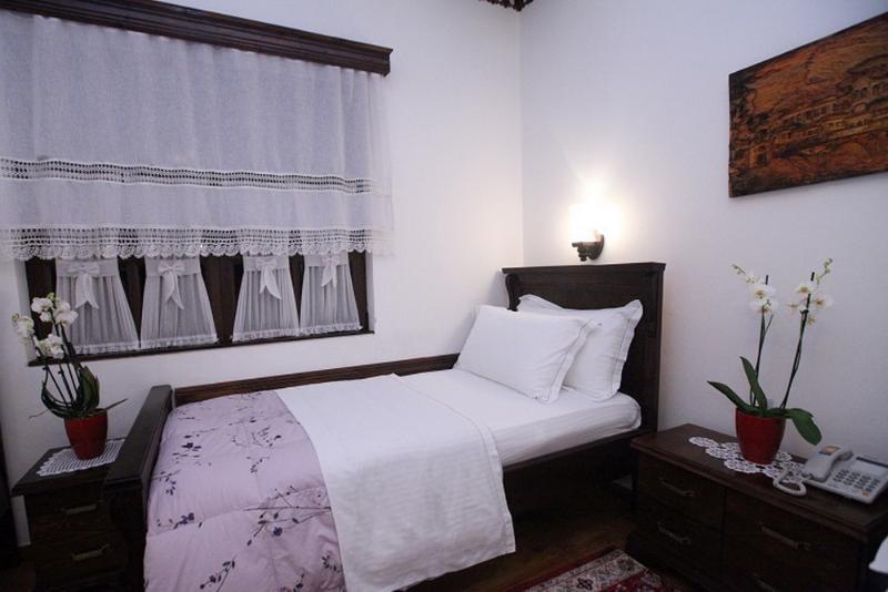 Antipatrea Hotel Berat Luaran gambar